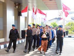 Sambut HUT Bhayangkara Ke-77, Polda Jateng Gelar Tradisi Penyerahan Air Suci Untuk Pencucian Pataka