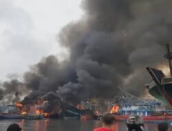 Belasan Kapal Nelayan Di Tegal Terbakar, Kerugian Capai Puluhan Milyar