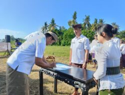 Bupati Jembrana Lantik Puluhan Pejabat Baru di Tengah Sawah, Ini Alasanya 