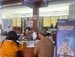 Masyarakat Apresiasi Pelayanan Ramah Petugas SIM di Polres Jembrana