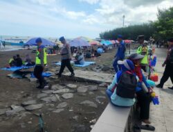 Libur Nataru, Ribuan Wisatawan di Kota Tegal Padati Pantai Alam Indah